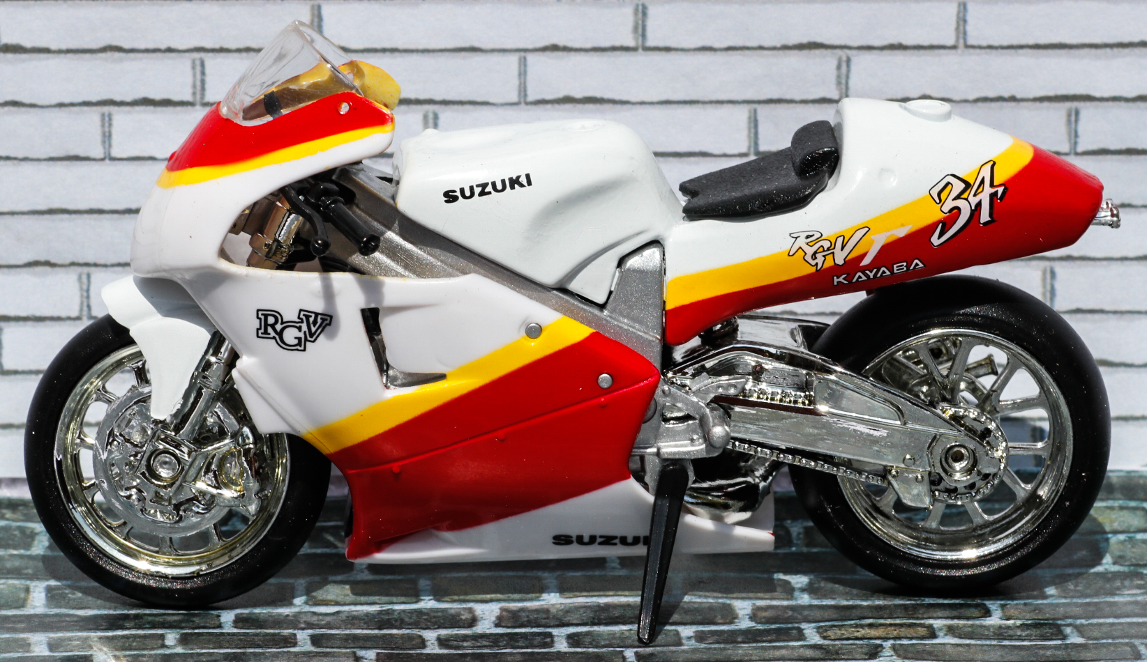 Saico Suzuki RGV-R